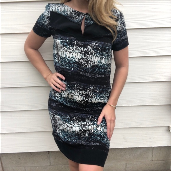 Three Dots Dresses & Skirts - Three Dots Printed Silk Sheath Dress